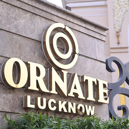 Hotel Ornate Lucknow Zewnętrze zdjęcie