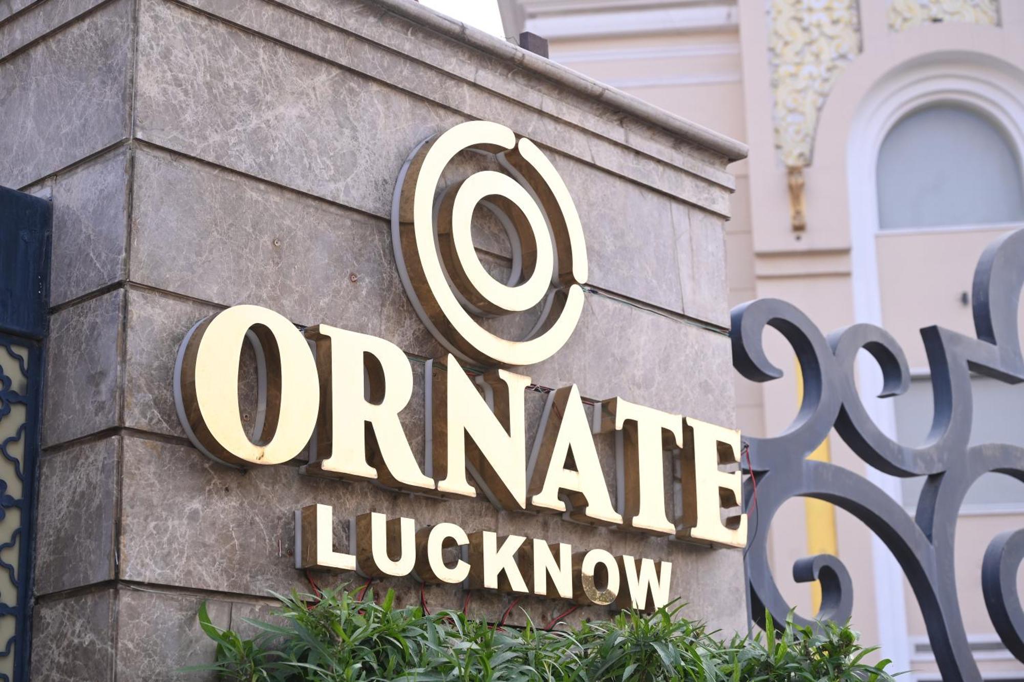 Hotel Ornate Lucknow Zewnętrze zdjęcie